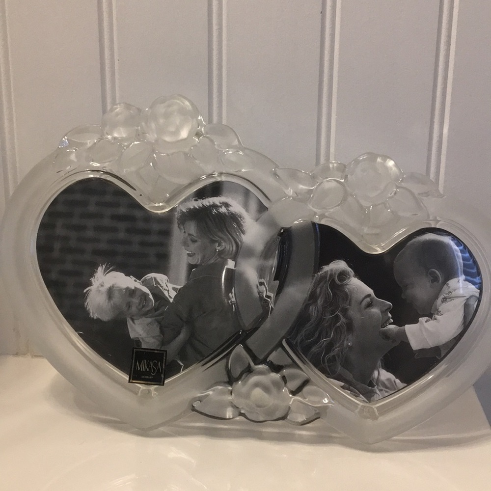 Mikasa Frame